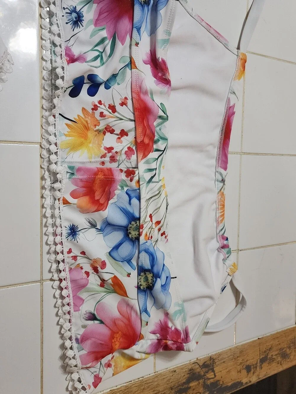 ONeill lightweight white